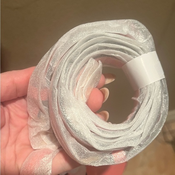 Michael Kors Brand new,never used,Mercer ExtraSmall Pebbled Leather Crossbody - Picture 7 of 9